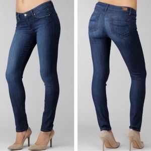 ⭐️Paige Denim Skyline Skinny Hugo Wash⭐️